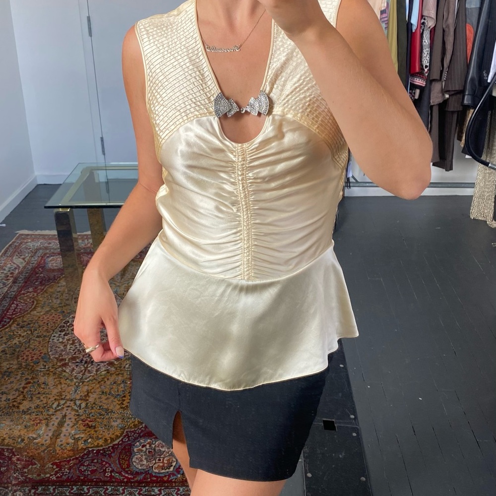 Designer Jill Stuart 90’s cream colour 100% silk top